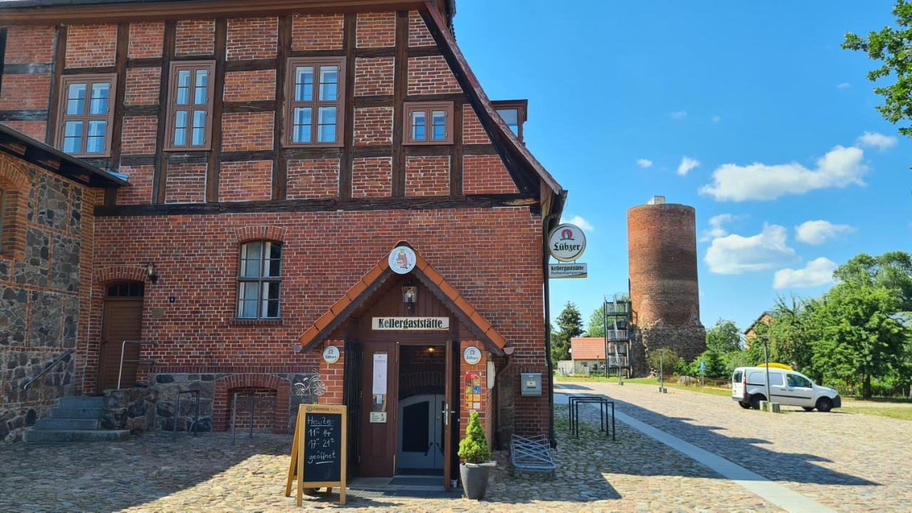 Hotel Schloss Rothenklempenow Exterior foto